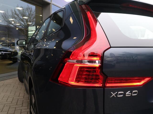 Volvo XC60 2.0 T6 Plug-in hybrid AWD Plus Dark | 360-camera | Schuif/kantel dak | Trekhaak |