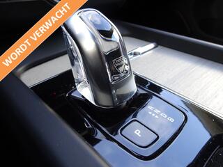 volvo-xc60-2.0-recharge-t6-awd-busi