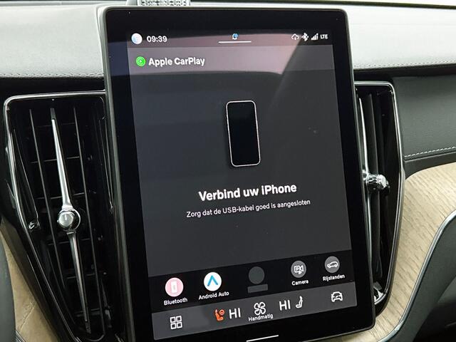 Volvo XC60 2.0 T6 AWD Ultra Bright | Luchtvering | Panorama dak | Bowers &