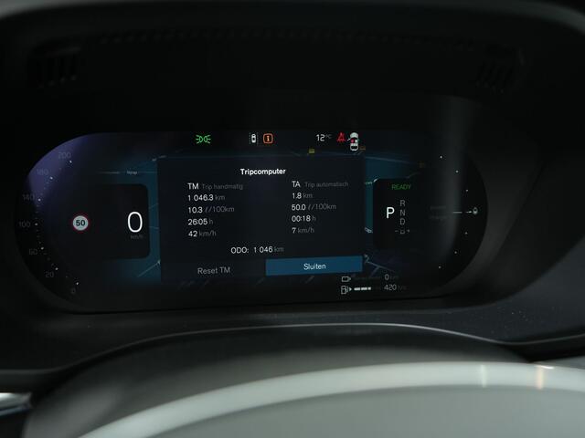 Volvo XC60 2.0 T6 RECHARGE 390PK AWD PLUS BLACK EDITION AUT8 | Trekhaak | 360 camera | Voorruitverwarming | Pilot Assist