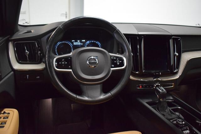 Volvo XC60 2.0 T4 190pk AUT8 Inscription Trekhaak 2300kg/ Adapt. Cruise/ Leer/ Stoelverw./