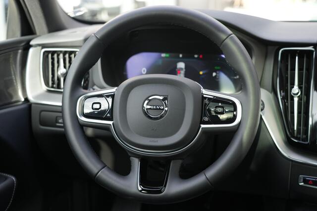 Volvo XC60 2.0 T8 Plug-in hybrid AWD Ultra Black Edition 455pk Panoramadak/g/Luchtvering/Bowers&Wilkins