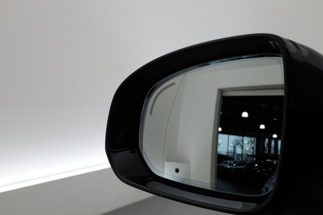 Volvo XC60 2.0 T6 Plug-in hybrid AWD Plus Dark | Pano | Pilot Assist | Head-up | 360cam | Keyless | Harman Kardon | Stoel- Stuurverw. |