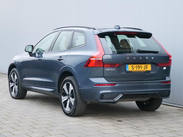 Volvo XC60 2.0 T6 Plug-in hybrid AWD R-Design 350 Pk Automaat Navigatie / DAB / Pano-dak / Leer / Trekhaak