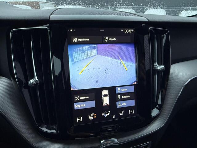 Volvo XC60 2.0 T8 Twin Engine AWD Inscription | Adaptieve Cruise Controle | BLIS | Luchtvering | 21'' | Stoelventilatie | Head up Display | Panorama-Schuifdak | Stoelverwarming | Stuurverwarming |