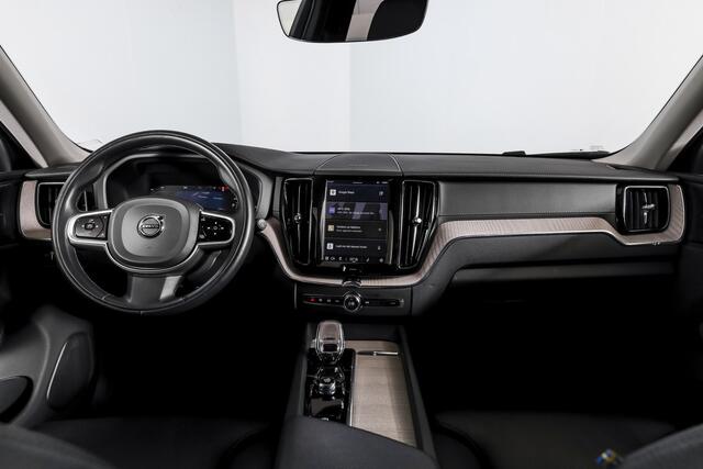 Volvo XC60 2.0 T6 Plug-in hybrid AWD Inscription Exclusive Orig. NL | Luchtvering | Elek. Trekhaak | S/k-panodak | Harman/Kardon | Adapt. Cruise | Stoel-+stuurverw. | 360 Camera | Elek. stoelen | NAV+App. Connect | ECC | LM 19" |