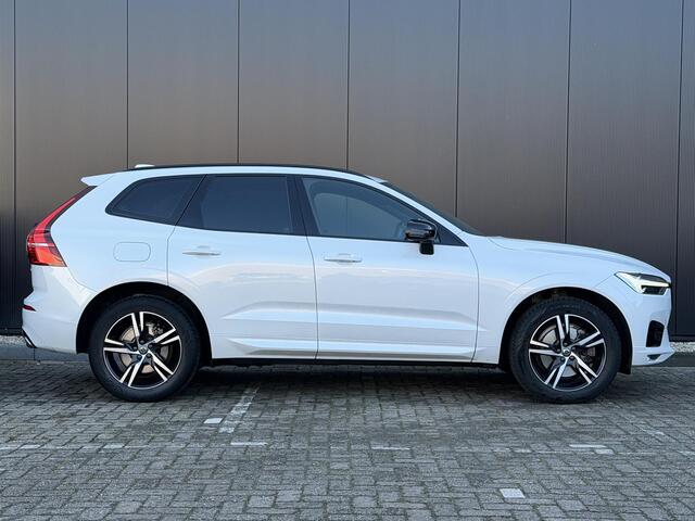 Volvo XC60 2.0 B5 R-Design Panorama dak / Adaptive cruise control / Elektr. stoelverstelling / 360 camera / stoel- en stuurverwarming