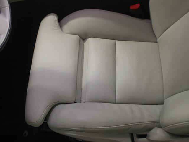 Volvo XC60 T8 Plug-in hybrid AWD Inscription | Rijklaarprijs | Luchtvering | Trekhaak | Pano Dak | Long Range |