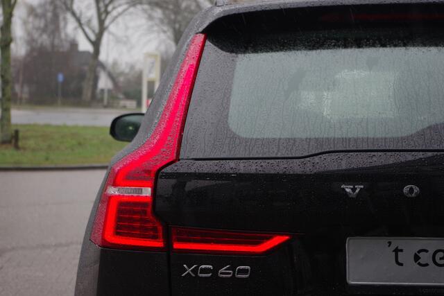 Volvo XC60 2.0 T6 350 PK AWD Ultimate Dark Long Range PHEV, Panoramadak, Head-Up, Harman/Kardon