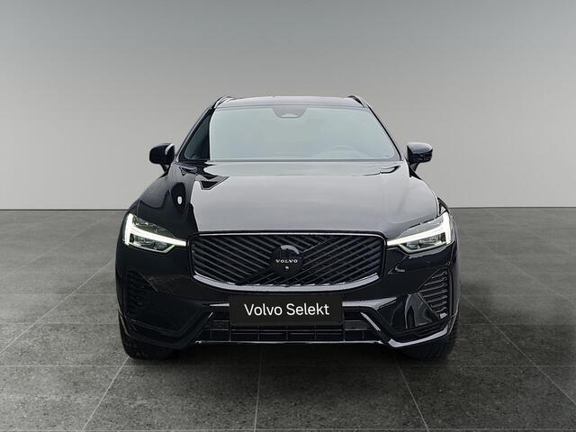 Volvo XC60 2.0 T6 Plug-in hybrid AWD Ultra Black Edition | Harman Kardon | Stuur- en stoelverwarming | 360 graden camera | Panoramadak | Lederen bekleding