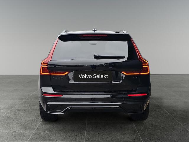 Volvo XC60 2.0 T6 Plug-in hybrid AWD Ultra Black Edition | Harman Kardon | Stuur- en stoelverwarming | 360 graden camera | Panoramadak | Lederen bekleding