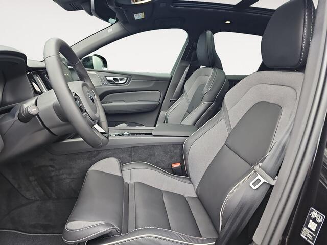 Volvo XC60 2.0 T6 Plug-in hybrid AWD Ultra Black Edition | Harman Kardon | Stuur- en stoelverwarming | 360 graden camera | Panoramadak | Lederen bekleding