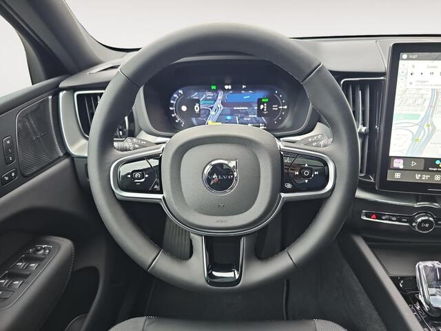 Volvo XC60 2.0 T6 Plug-in hybrid AWD Ultra Black Edition | Harman Kardon | Stuur- en stoelverwarming | 360 graden camera | Panoramadak | Lederen bekleding