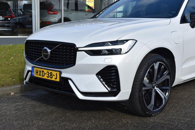 Volvo XC60 T6 Plug-in hybrid AWD Plus Dark | Trekhaak | Harman Kardon | Full LED