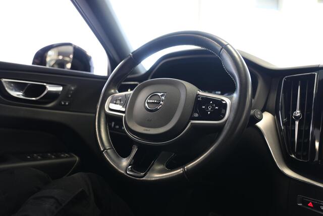 Volvo XC60 2.0 Recharge T6 AWD R-Design