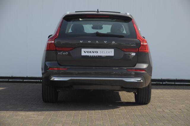 Volvo XC60 T8 390PK Automaat AWD Ultra Bright / Head-up display / Trekhaak/ Harman Kardon audio / Panoramadak / BLIS / Elektrisch bedienbare voorstoelen / Memory seats / Verwarmbare stoelen / Keyless entry /