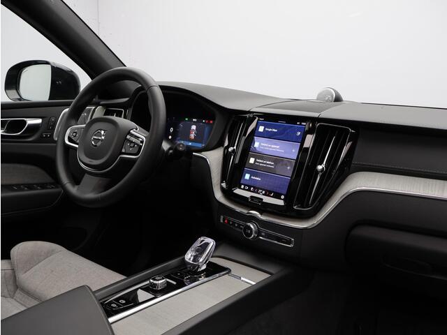 Volvo XC60 2.0 T8 Plug-in hybrid AWD Ultra Dark PHEV, Automaat, 21 inch, Panoramadak, Bowers&Wilkins audio, Stoelverwarming, Stuurverwarming, Trekhaak semi elektrisch wegklapbaar, Gelaagde- en getinte ramen