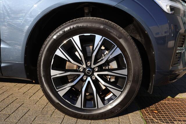 Volvo XC60 2.0 B4 MOMENTUM Aut. Trekhaak / Apple Carplay