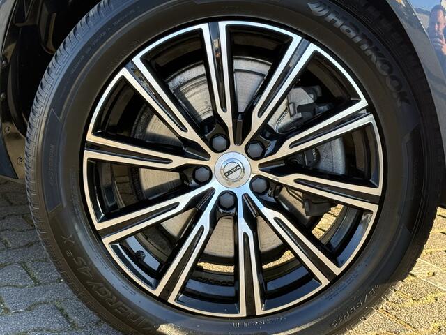 Volvo XC60 2.0 T8 Twin Engine AWD Inscription | Trekhaak | Pano | Leder | Camera | LED | 19 inch