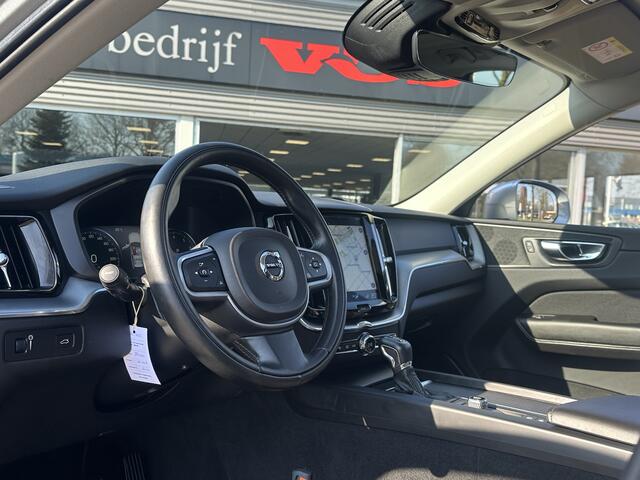 Volvo XC60 2.0 T5 AWD Momentum | Panodak | HUD | 360 Camera | Memory