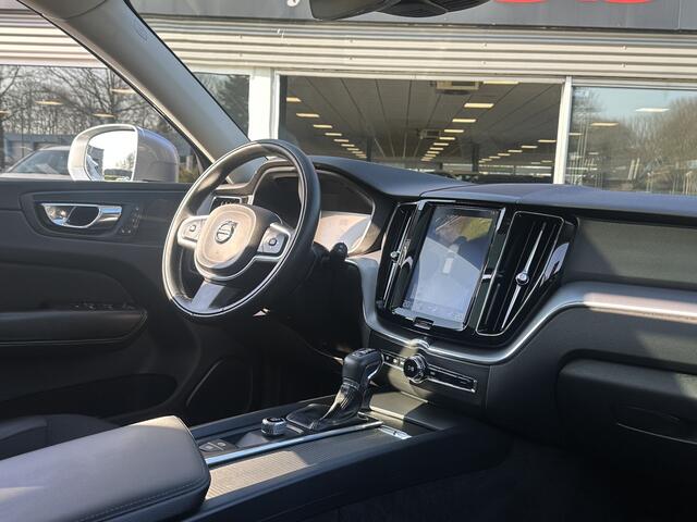 Volvo XC60 2.0 T5 AWD Momentum | Panodak | HUD | 360 Camera | Memory