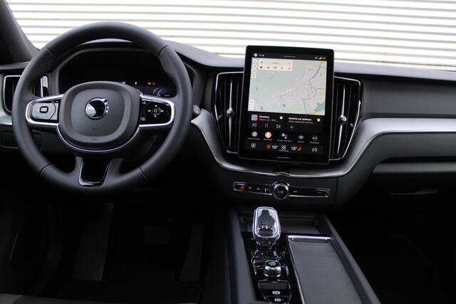 Volvo XC60 2.0 T8 Plug-in hybrid AWD Plus Black Edition | Luchtvering | Trekhaak | 360 Camera | Head-up | H&K