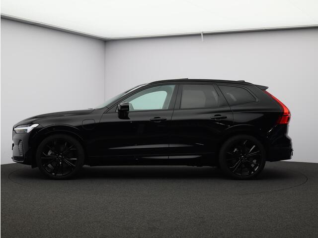 Volvo XC60 T8 455PK Plug-in hybrid AWD Ultra Black Edition / Bowers & Wilkins audio / Luchtvering / 360gr Camera / Trekhaak / Head Up / Full Led / Extra getint glas / Alarm / 21" / Panoramisch Dak /