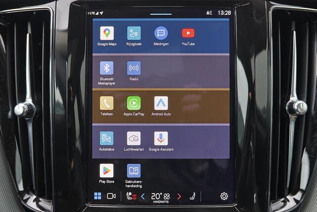 Volvo XC60 T6 Recharge AWD Plus Dark - Panorama/schuifdak - IntelliSafe Assist & Surround - 360º Camera - Verwarmde voorstoelen, stuur & achterbank - Parkeersensoren voor & achter - Elektr. bedienb. voorstoelen met geheugen - Draadloze tel. lader - Elektr. inklapbar