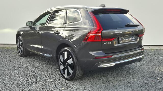 Volvo XC60 2.0 T6 Phev AWD Ultra Bright Panorama Dak - 20" Wielen - Bowers &Wilkins Audio - 360 Cam - Alarm - Climate - Privacy Glass - RC20 Interieur - 2250 KG Trekkracht - Power seats met memory - Full led koplampen -Donkere hemel - Massage stoelen