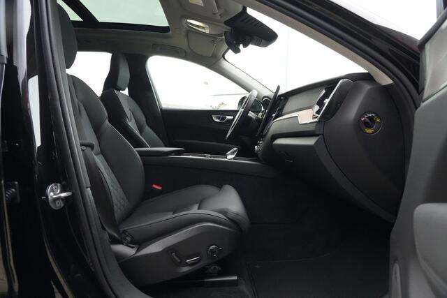 Volvo XC60 2.0 T8 Plug-in hybrid AWD MY26 Plus Dark 455pk Panoramadak/HarmanKardon/360Camera