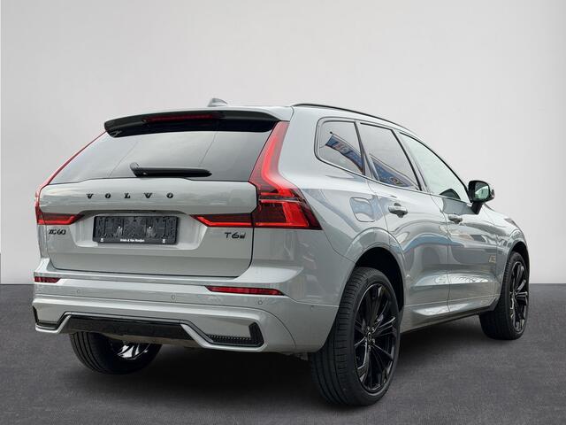 Volvo XC60 2.0 T6 Plug-in hybrid AWD Ultra Black Edition Facelift | Pano | 360 Camera | Leer | Winterpakket | Harman Kardon ( Vestiging - Nieuwegein )