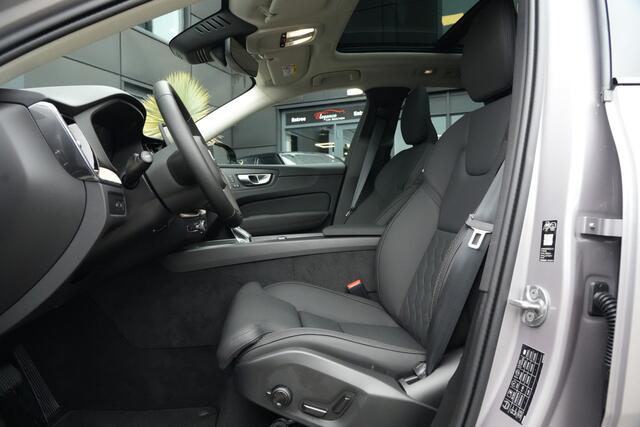Volvo XC60 2.0 T8 Plug-in hybrid AWD MY26 Plus Dark 455pk Panoramadak/HarmanKardon/Trekhaak