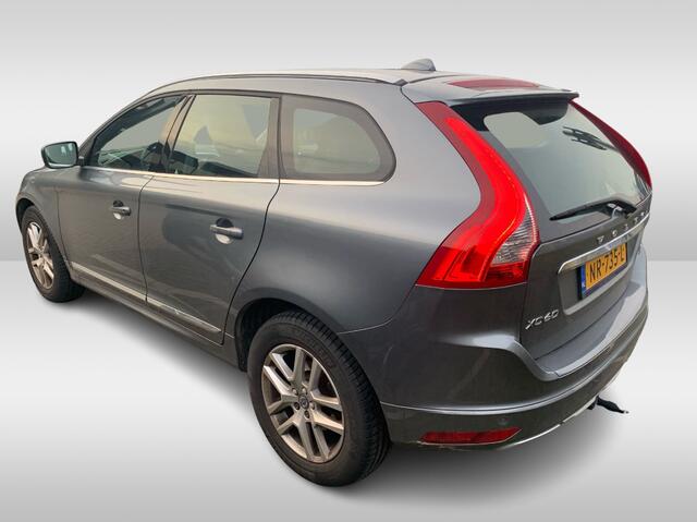 Volvo XC60 2.4 D5 AWD Polar+ / Trekhaak / Panoramadak / Camera / Leder / 18'' / Navigatie / Stoelverwarming / Cruise Control