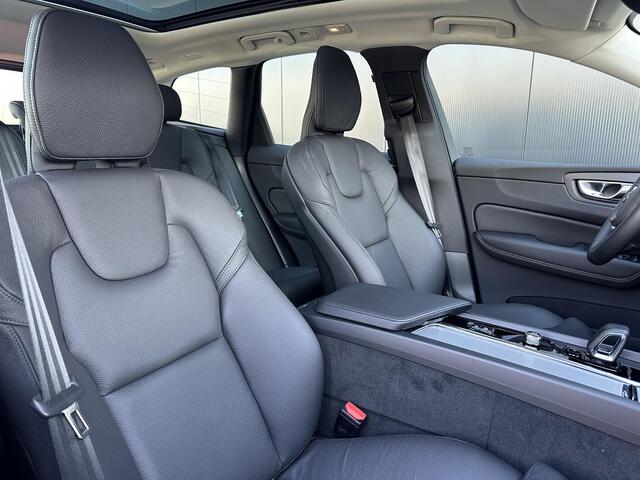 Volvo XC60 2.0 T6 Plug-in hybrid AWD Ultra Dark 360 Camera / Head-up display / Harman Kardon audio / trekhaak / Panorama dak / stoel- en stuurverwarming / leer