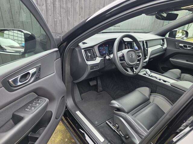 Volvo XC60 2.0 T6 Plug-in hybrid AWD Plus Dark