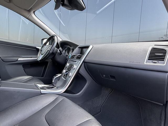 Volvo XC60 2.0 T5 FWD Polar+ leer/ schuifdak/ standkachel/ climate line/ trekhaak/ 18 inch/ volvo on call