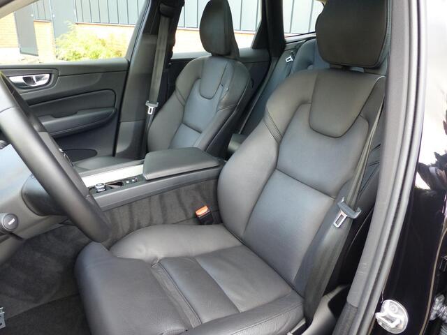 Volvo XC60 T6 Plug-in hybrid AWD Plus Dark