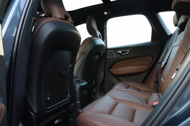 Volvo XC60 T6 Recharge Inscription | Pano | Bowers & Wilkins | Luchtv | 360