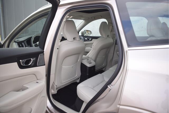 Volvo XC60 T6 350pk AWD Ultra Bright / Luchtvering / Bowers en Wilkins audio / HUD / 360 camera / Stoelmassage /