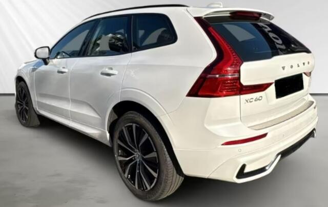 Volvo XC60 Plug-in Hybrid T6 AWD Plus Dark | Google | Long Range | Trekhaak | Panoramadak | Adaptieve Cruise Control | Standkachel | Stoel-/Stuurverwarming | Verwarmbare Voorruit | Verwarmbare Achterbank | Dodehoekdetectie| Actieve LED Koplampen | Zitverlenging | Ap