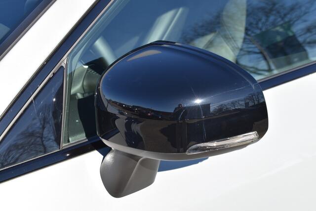 Volvo XC60 T6 AWD 350PK Plug-in Hybrid Ultimate Dark / Head-Up / Trekhaak / Blis / 360 Camera / Schuif/kanteldak /