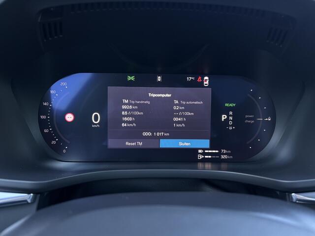 Volvo XC60 2.0 T6 Plug-in hybrid AWD Ultra Black Edition / Pano. dak / Head-up display / Elek. verstelbare stoelen / Voor+achter+stuur verwarmd / 360 camera / Harman kardon / Keyless / BLIS / Carplay /