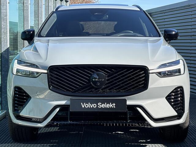 Volvo XC60 2.0 T6 Plug-in hybrid AWD Ultra Black Edition / Pano. dak / Head-up display / Elek. verstelbare stoelen / Voor+achter+stuur verwarmd / 360 camera / Harman kardon / Keyless / BLIS / Carplay /