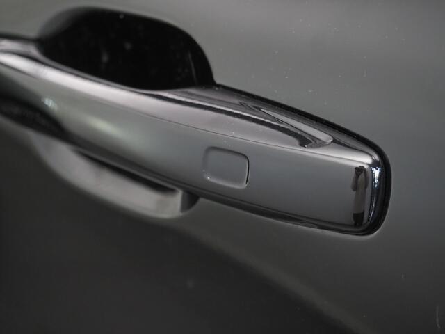 Volvo XC60 2.0 T6 Plug-in hybrid AWD Ultra Dark