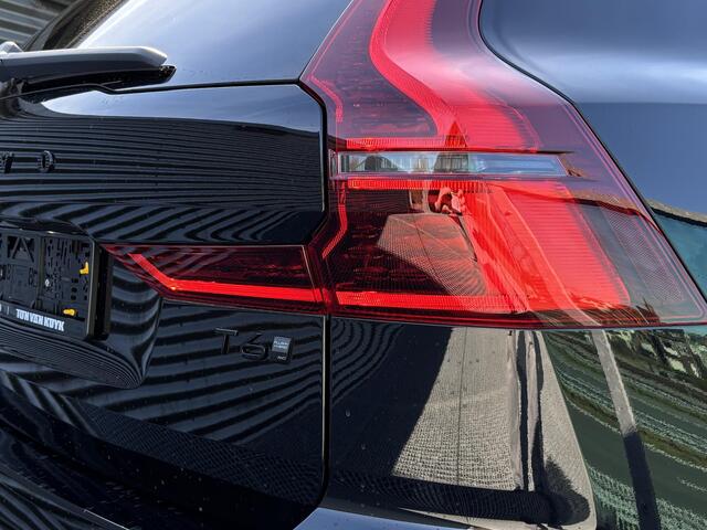 Volvo XC60 2.0 T6 Plug-in hybrid AWD Plus Black Edition PHEV, Automaat, Nappa leder, Stoelventilatie, Stoelkoeling, Stoelverwarming, Stuurverwarming, 360 graden parkeercamera, Harman Kardon audio, Elektrische stoelen, Extra getinte ramen