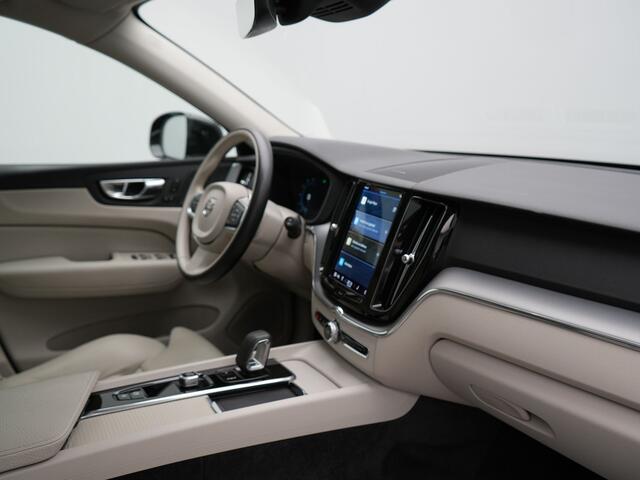 Volvo XC60 T6 AWD Inscription PHEV 350pk Dealer O.H | Panodak | Adaptive Cruise | Harman / Kardon | Lederen Sportstoelen Memory & Verwarmd | Google Assistant | Apple Carplay | Keyless | Full LED | Pilot Assist | Navigatie | Virtual | DAB |