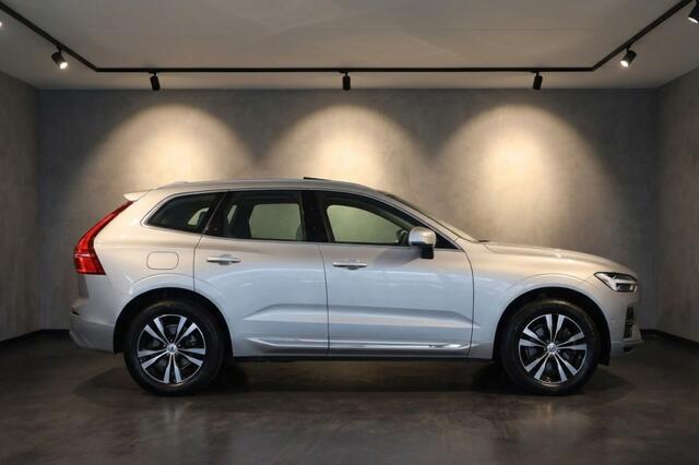 Volvo XC60 T6 Recharge PHEV AWD 350PK Long Range | Pano | Leder | Trekhaak