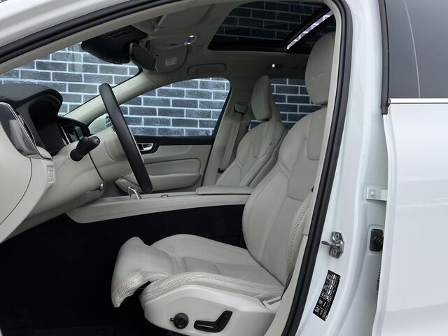 Volvo XC60 2.0 T8 Twin Engine AWD Inscription | Trekhaak | Nappaleder | Stoelventilatie | Panoramadak | Head-up Display | Achteruitrijcamera | Parkeersensoren | Keyless Entry | Elektrische Achterklep | Elektrisch Verstelbare Voorstoelen | Cruise Control Adaptief | B