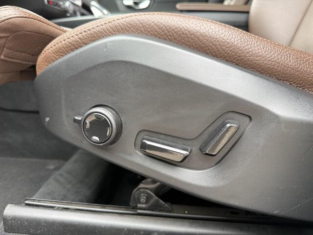 Volvo XC60 2.0 T6 Plug-in hybrid AWD Inscription | 360º Camera | Stoelverwarming V+A | Schuif/kantel Panoramadak | Stuurverwarming | Adaptieve cruise | Standkachel | Volvo on Call | BLIS | Parkeersensoren V+A | Extra getint glas |