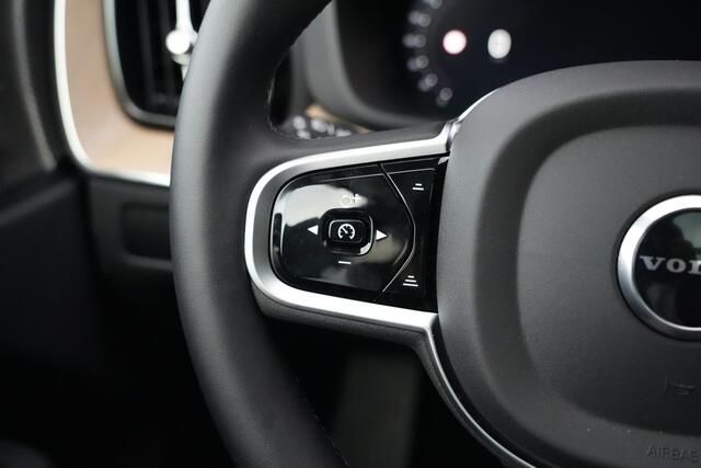 Volvo XC60 2.0 T6 Plug-in hybrid AWD FACELIFT Plus Dark 398pk Panoramadak/HarmanKardon/360Camera